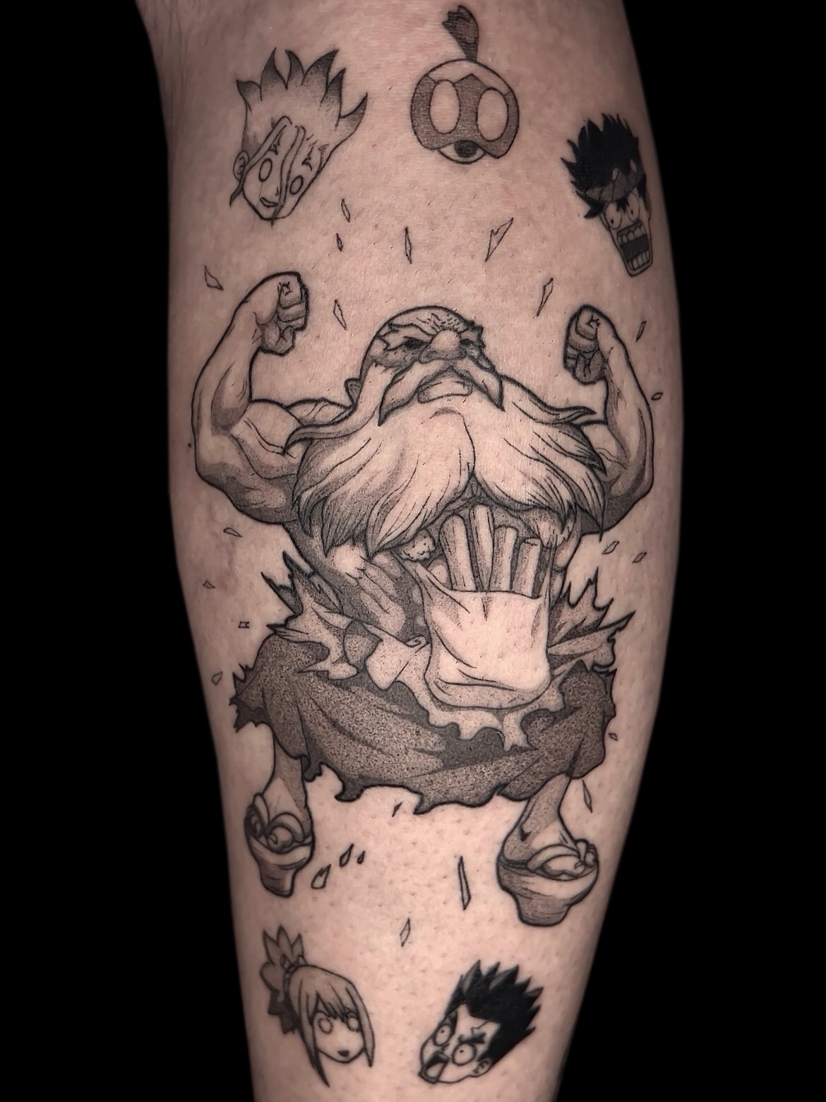 Tatuaje Master Roshi Dragon Ball black grey — CAOS Art Tattoo Chile